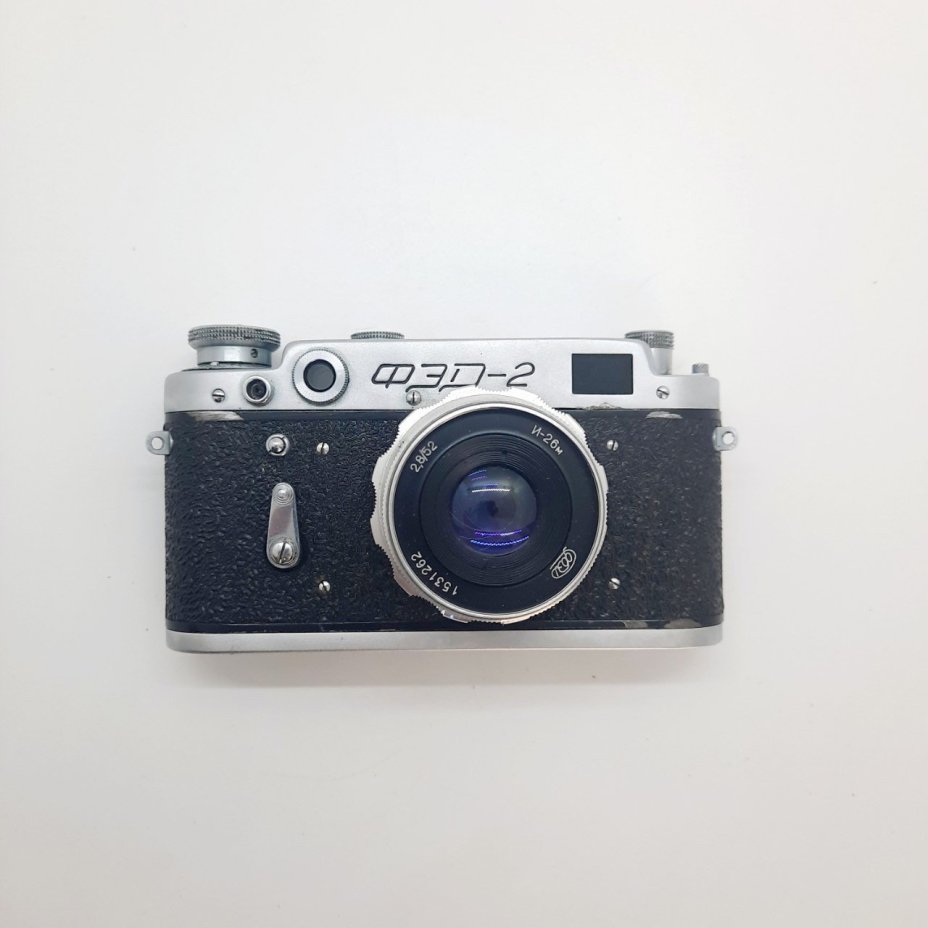 Фотоаппарат пленочный "ФЭД-2" с объективом "Индустар-26м" в оригинальном кофре, Харьковский машиностроительный завод им. Дзержинского (ФЭД)