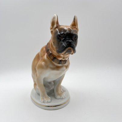 Статуэтка "Боксер", скульптор В.С. Драчинская, фарфор, роспись, аэрограф, золочение, Ленинградский фарфоровый завод (ЛФЗ), СССР, 1960-1970 гг.