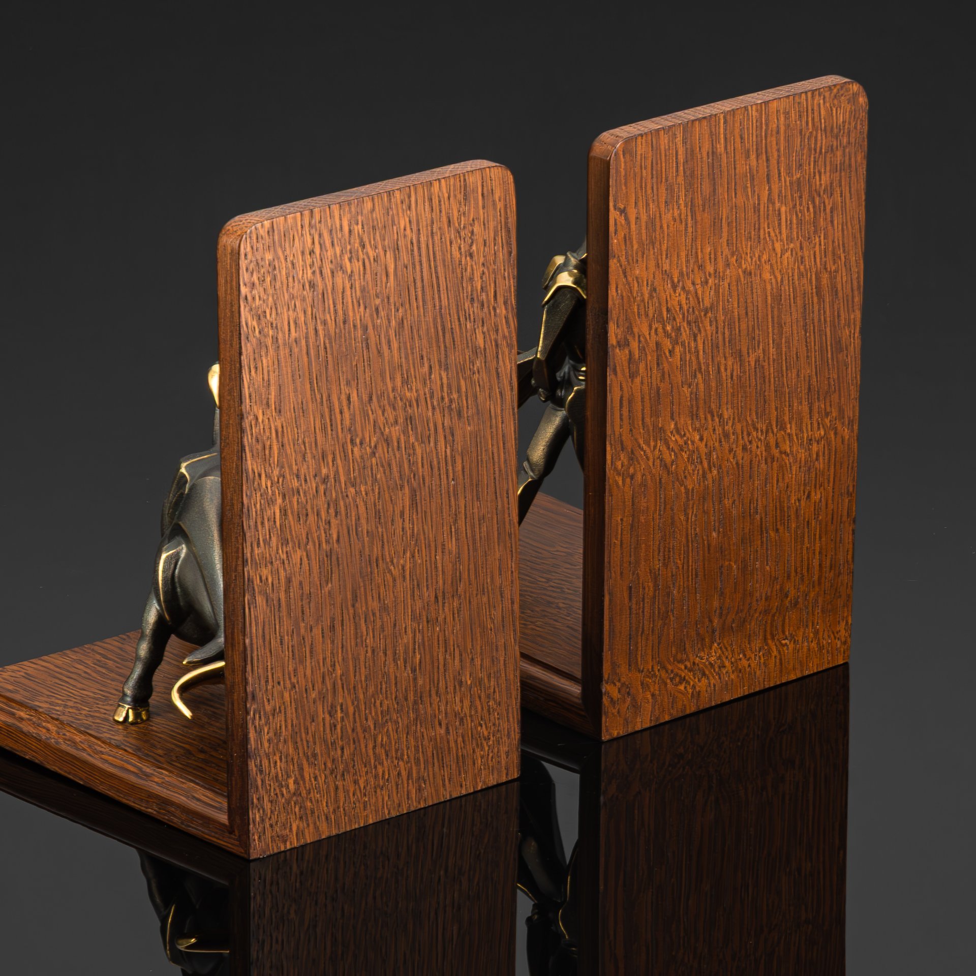 Держатель для книг "Коррида"