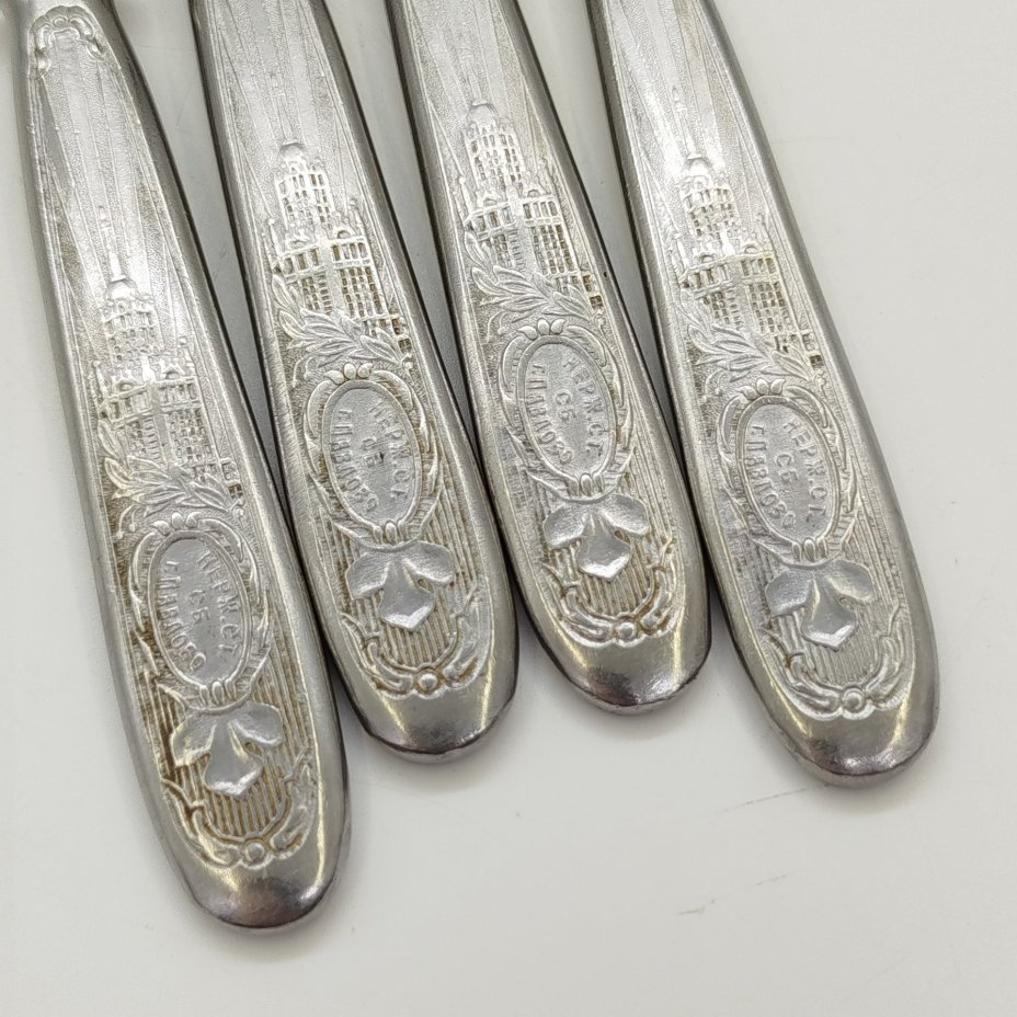 Набор из 4-х столовых вилок с фигурным изображением на ручке, нержавеющая сталь, Павловский завод художественных металлоизделий им. С.М. Кирова