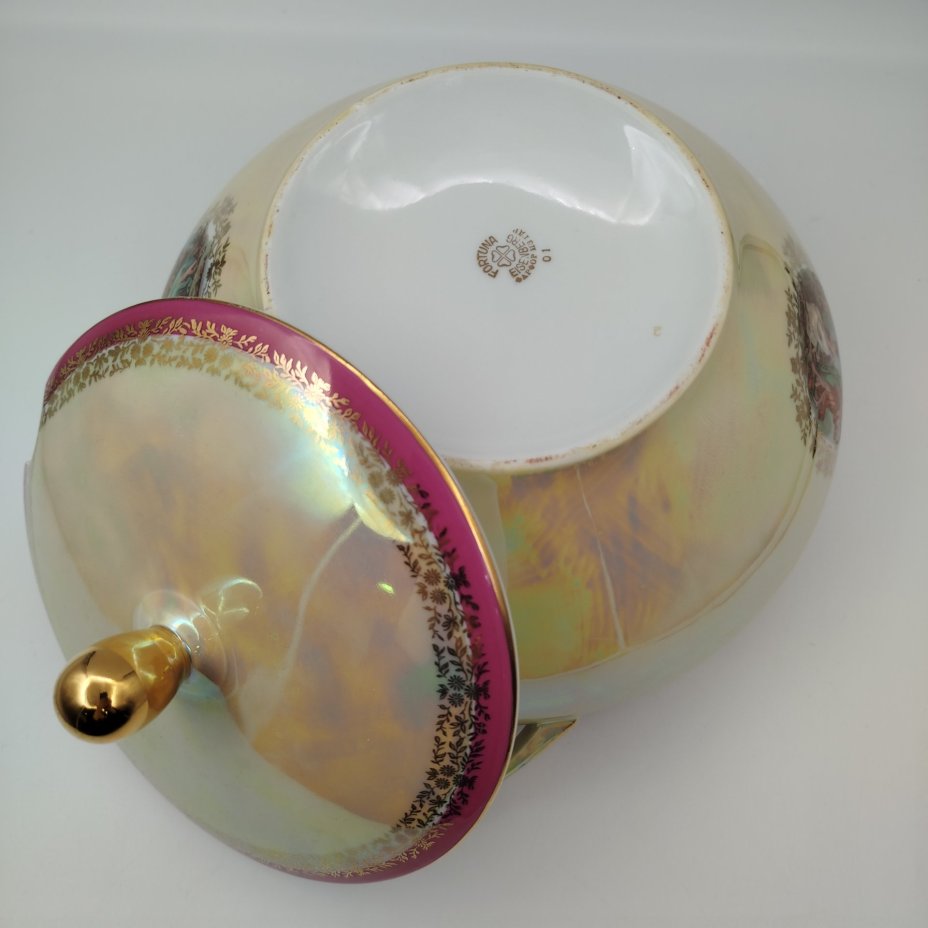 Супница из сервиза "Мадонна", фарфор, деколь, люстр, золочение, Fortuna Eisenberg, Германия, 1960-1973 гг.