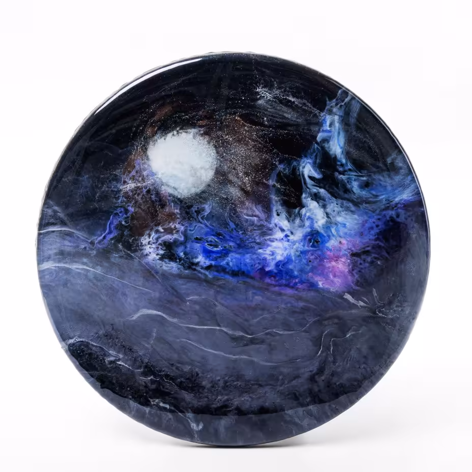 Панно настенное декоративное "Полнолуние", авторская работа в технике Resin Art, глянцевое 3D покрытие, натуральный камень, Россия, 2021 г.