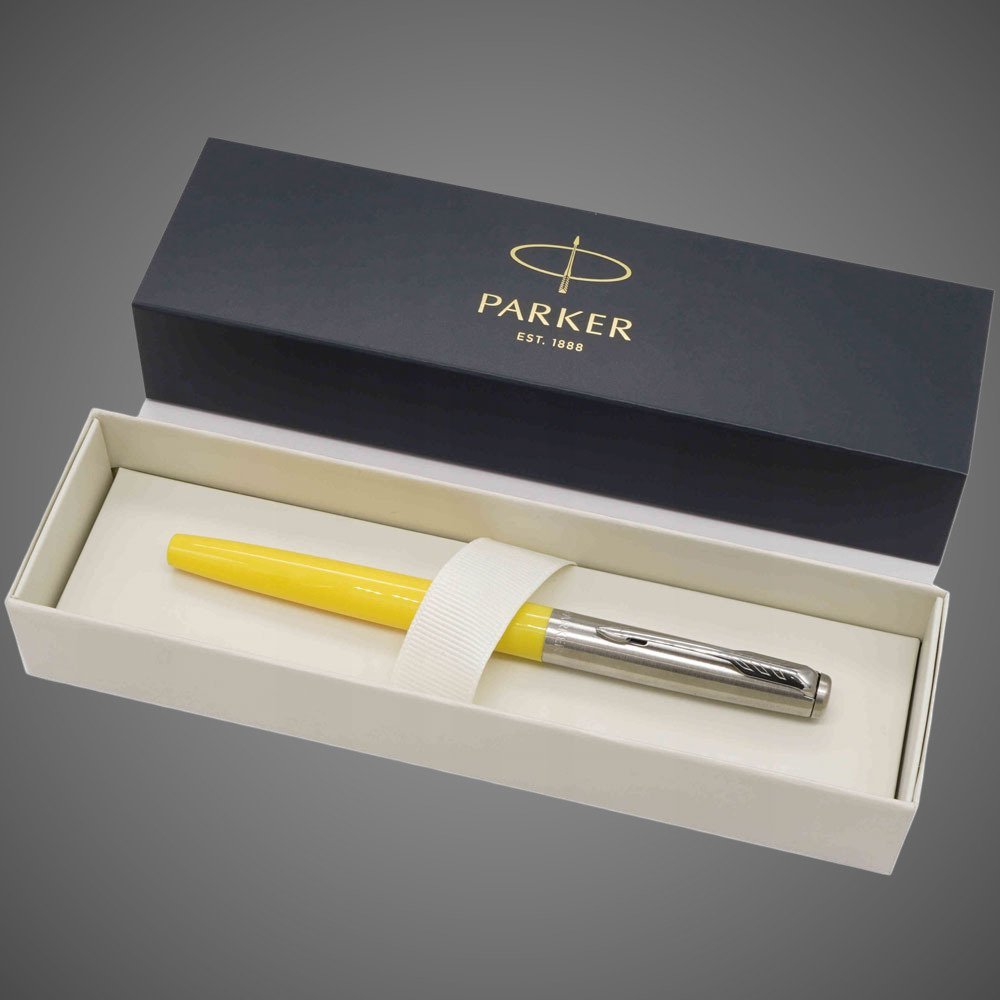 Перьевая ручка Parker Jotter, цвет ORIGINALS Yellow CT, цвет чернил синий/черный, толщина линии M, в подарочной коробке, Металлы: нержавеющая сталь, пластик