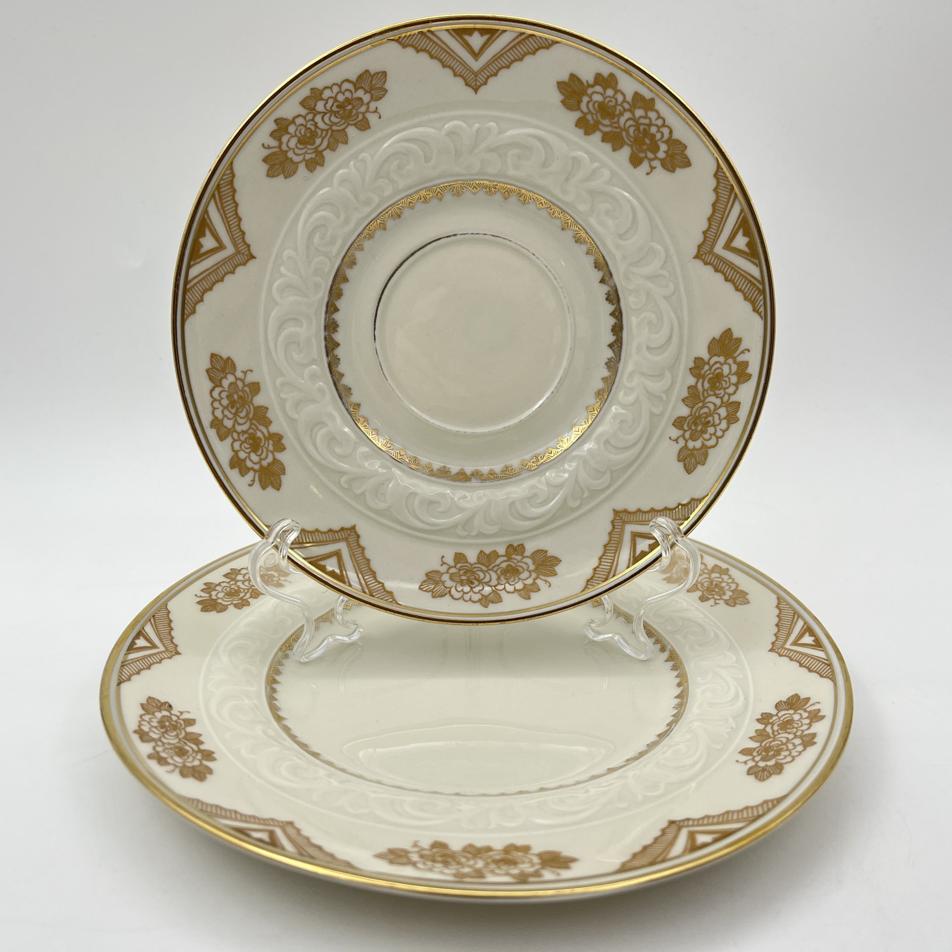 Трио чайное оттенка слоновой кости с золотистым цветочным декором, фарфор, золочение, Reichenbach (Райхенбах), ГДР, 1969-1981 гг.