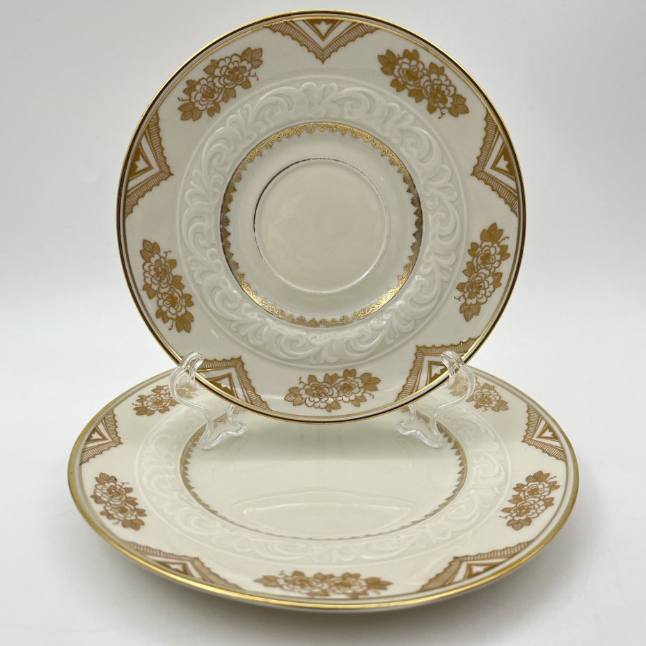 Трио чайное оттенка слоновой кости с золотистым цветочным декором, фарфор, золочение, Reichenbach (Райхенбах), ГДР, 1969-1981 гг.