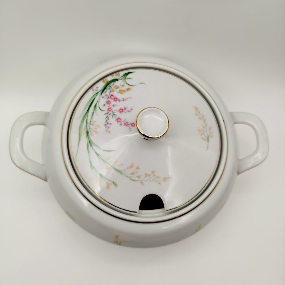 Супница, украшенная цветочным декором, фарфор, деколь, золочение, Bareuther & Co., Bavaria, Германия, 1931-1945 гг.