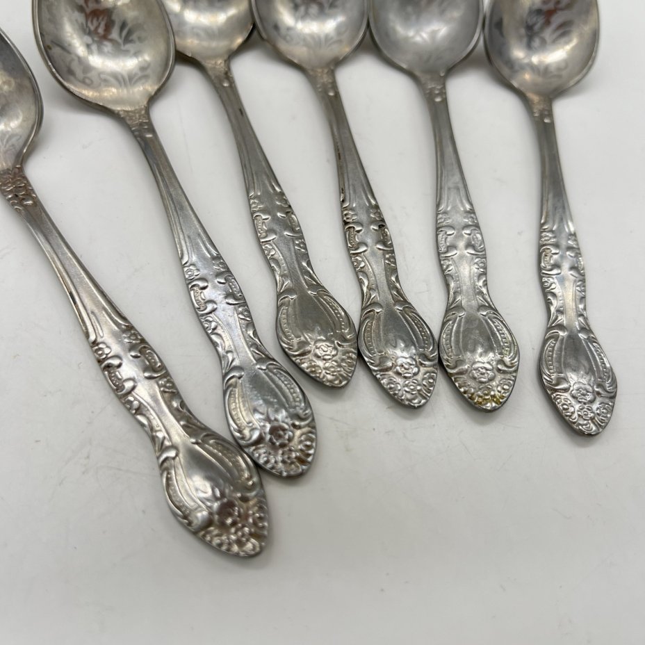 Набор из 6-ти чайных ложек, украшенных флоральным декором, нержавеющая сталь, Павловский завод художественных металлоизделий им. С.М. Кирова