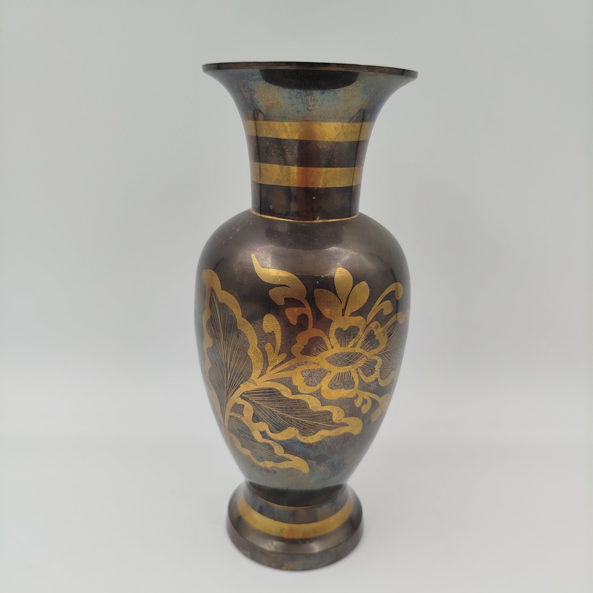 Ваза, выполненная в восточном стиле, латунь, Индия, 1980-2000 гг.