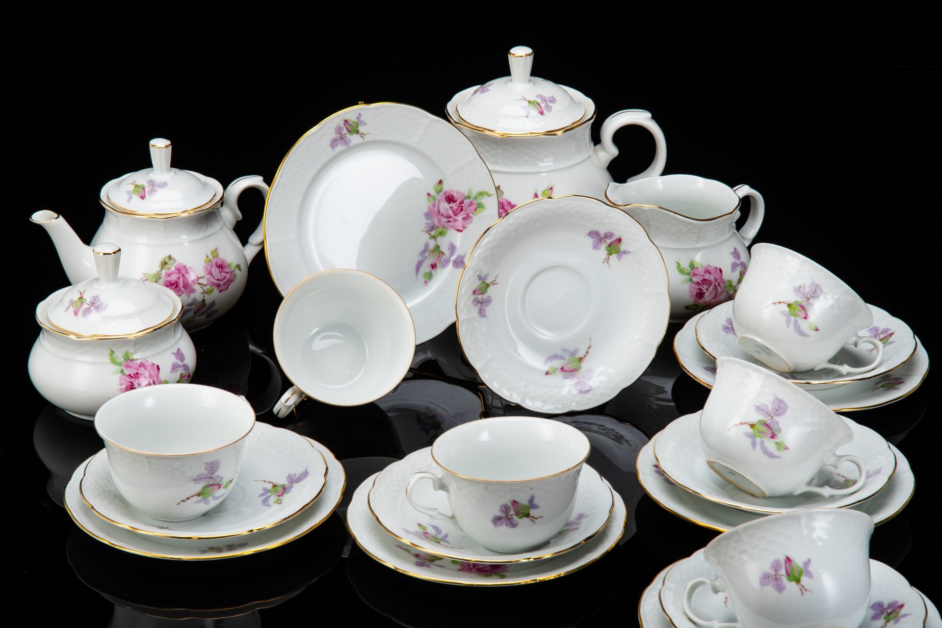 Сервиз чайный с цветочным декором на 6 персон (22 предмета), фарфор, деколь, золочение, Thun (Тун), Чехословакия, 1960-1990 гг.