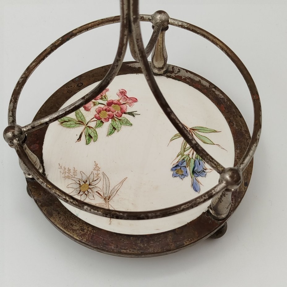 Подставка (основание для круэта) с цветочным декором