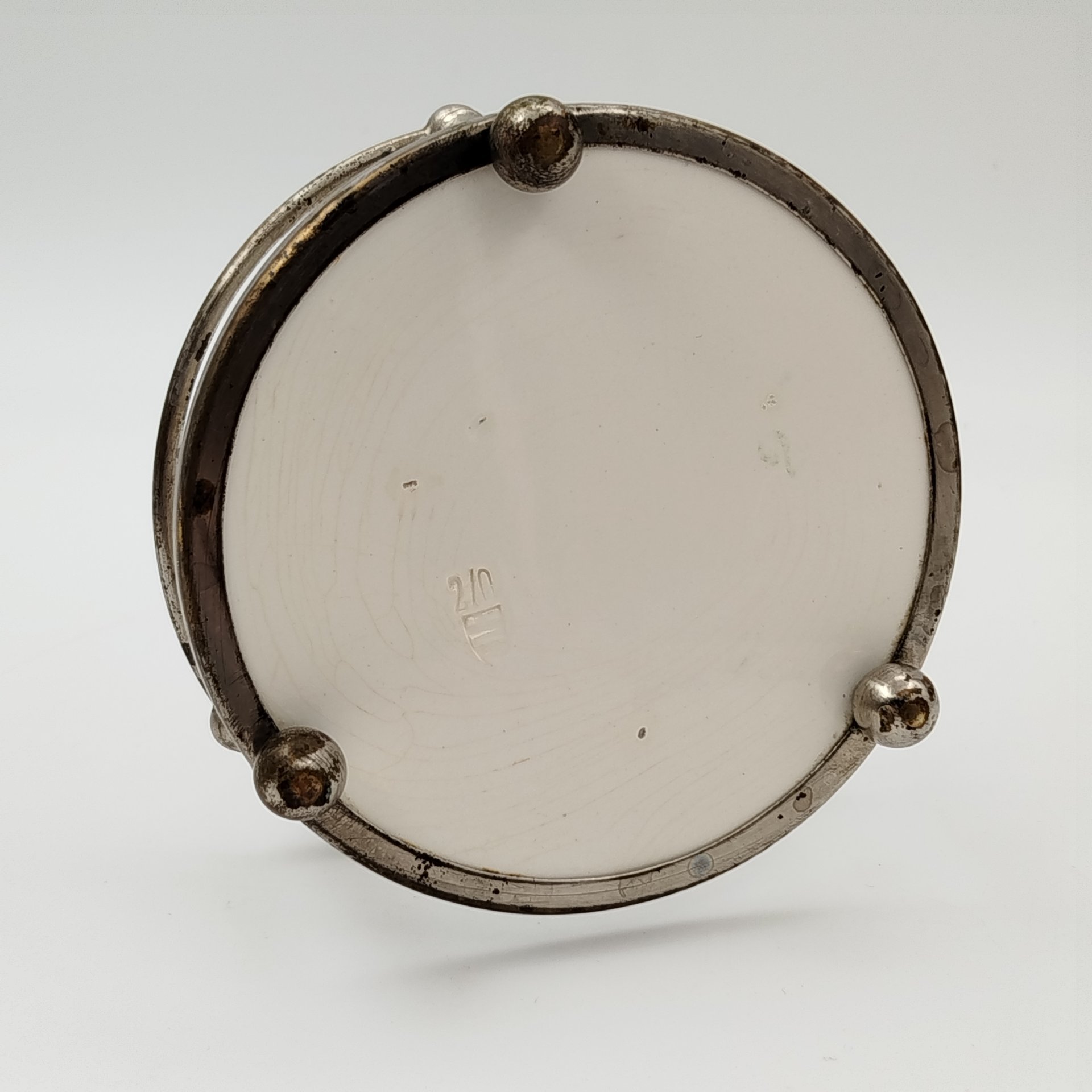 Подставка (основание для круэта) с цветочным декором