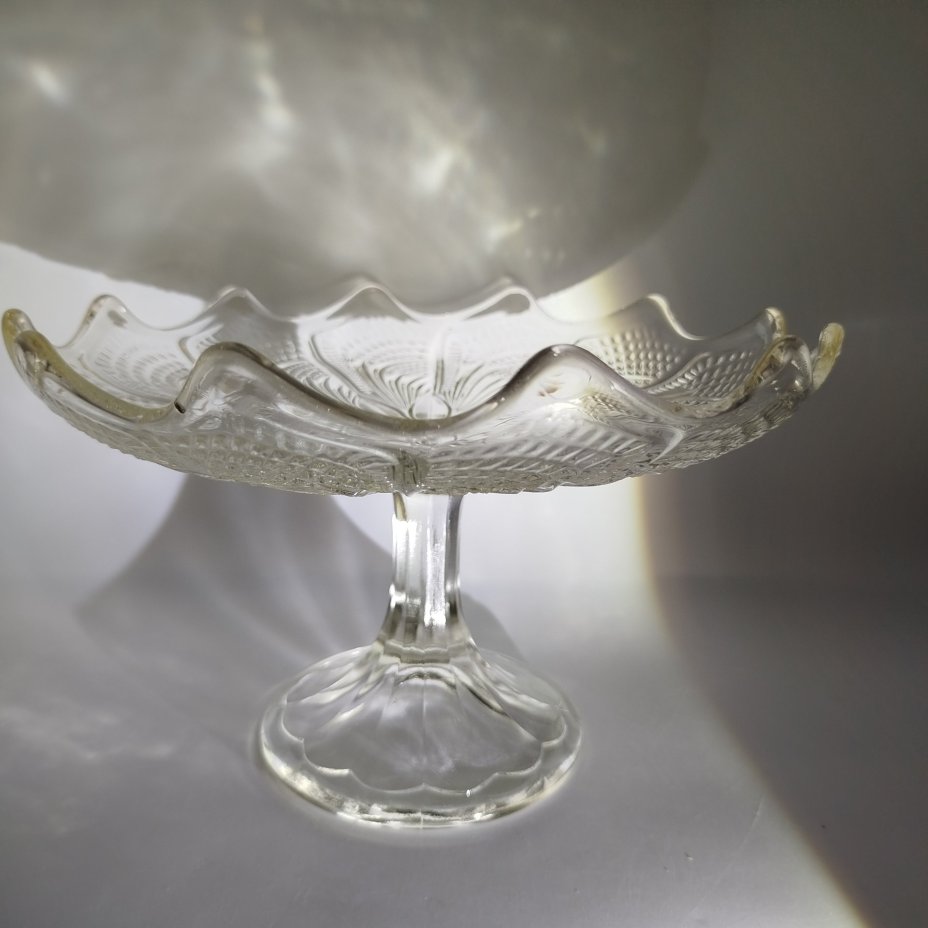 Фруктовница с растительным декором, стекло, пресс, Опытный стекольный завод, СССР, 1960-1980 гг.