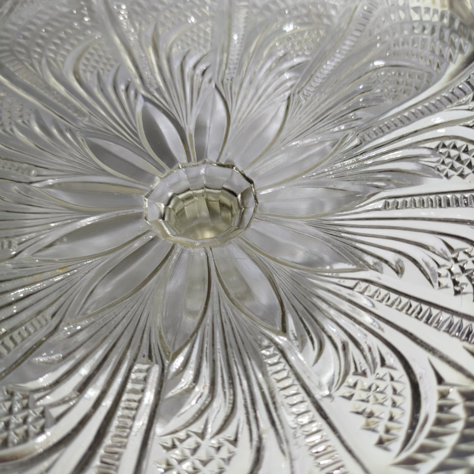 Фруктовница с растительным декором, стекло, пресс, Опытный стекольный завод, СССР, 1960-1980 гг.