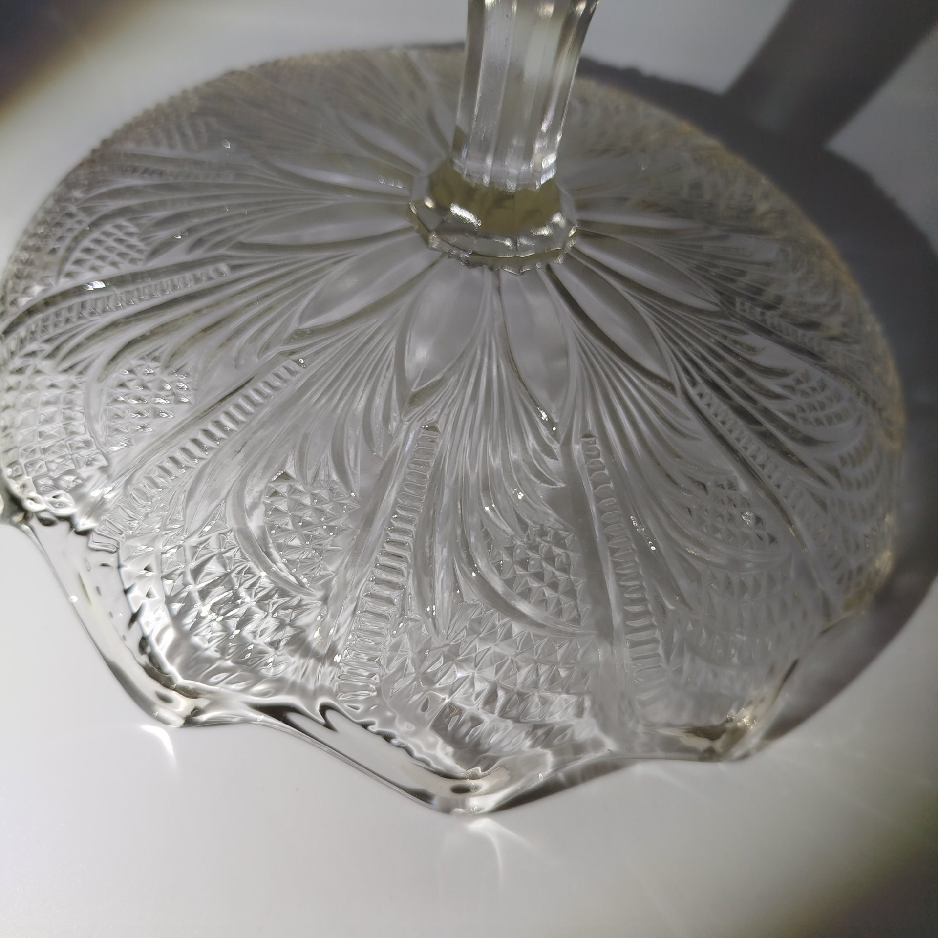 Фруктовница с растительным декором, стекло, пресс, Опытный стекольный завод, СССР, 1960-1980 гг.