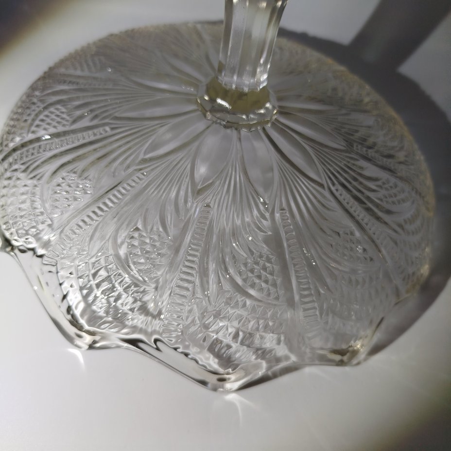 Фруктовница с растительным декором, стекло, пресс, Опытный стекольный завод, СССР, 1960-1980 гг.