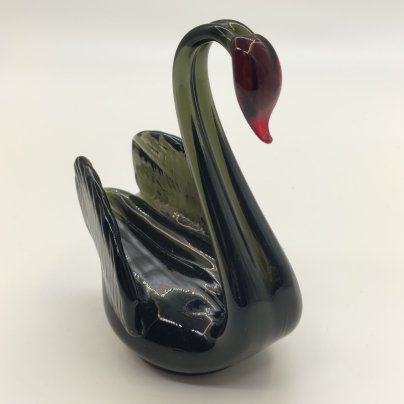 Статуэтка "Чёрный лебедь", цветное стекло, гутная техника, СССР, 1970-1990 гг.