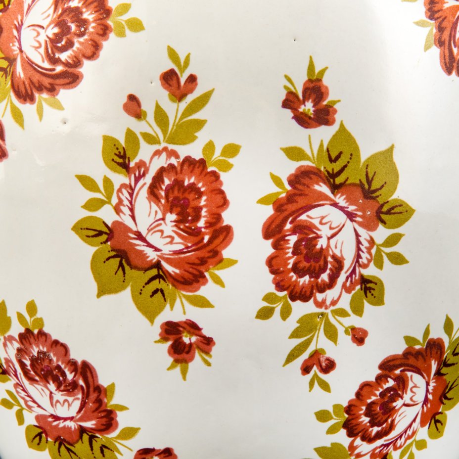 Чайник доливной с декором в виде роз