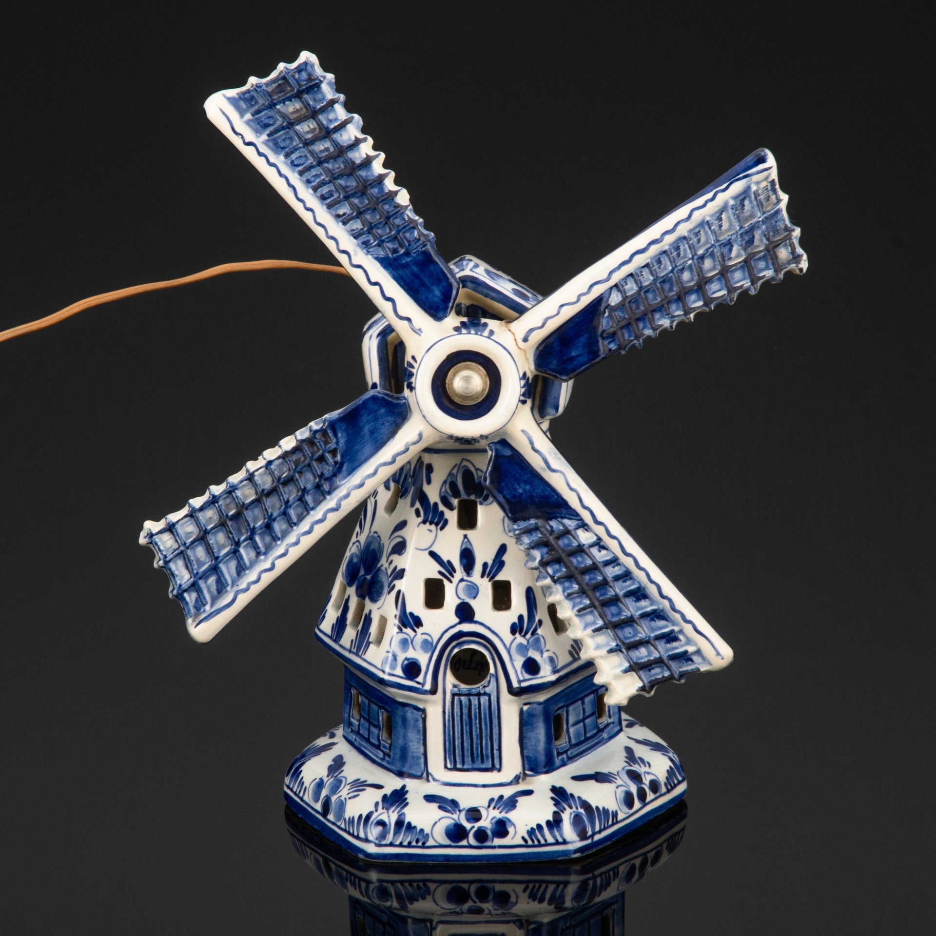 Ночник в виде мельницы, Delfts Blauw