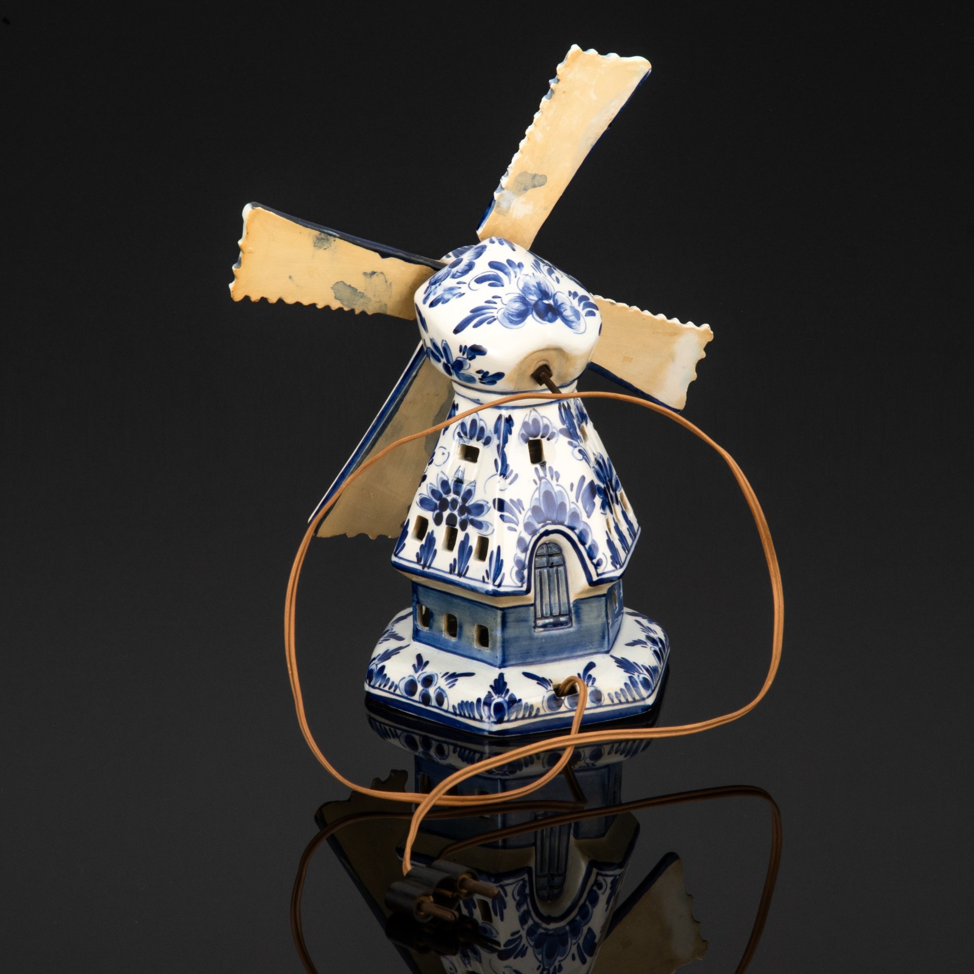 Ночник в виде мельницы, Delfts Blauw