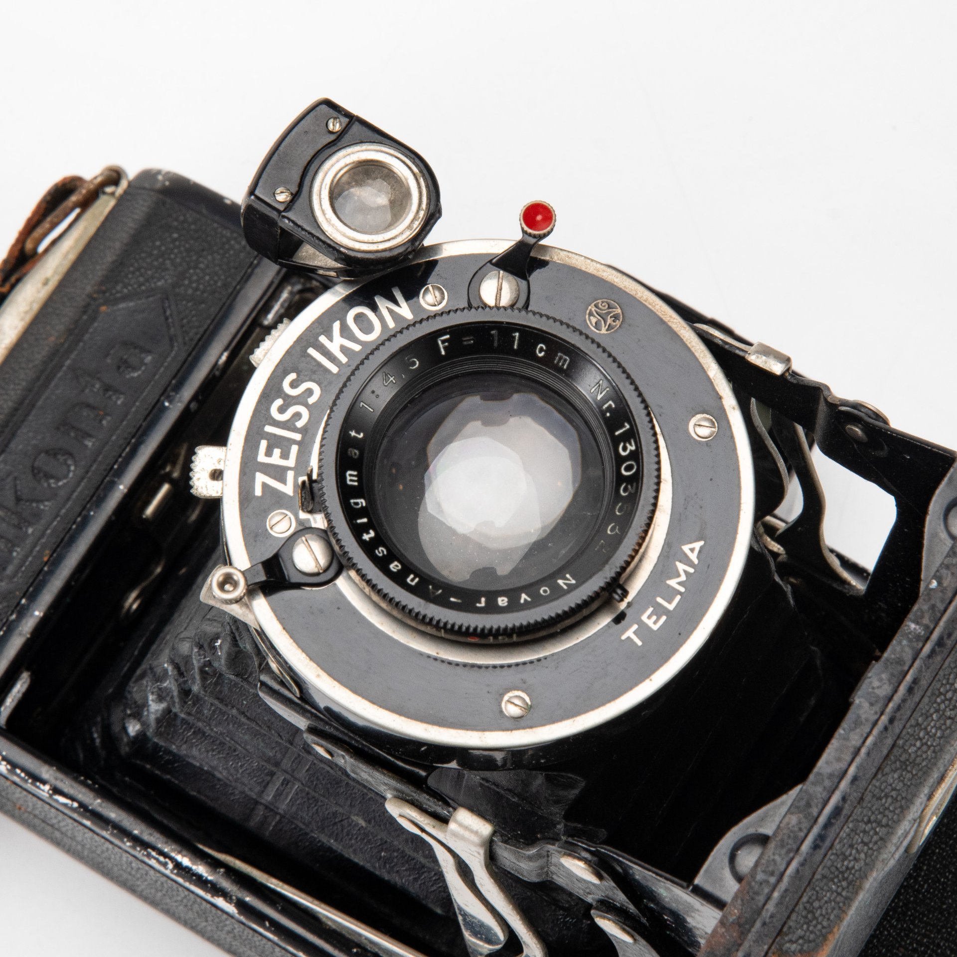 Фотоаппарат плёночный "Ikonta 520/2", металл, стекло, кожа, Carl Zeiss, Германия, 1929-1938 гг.