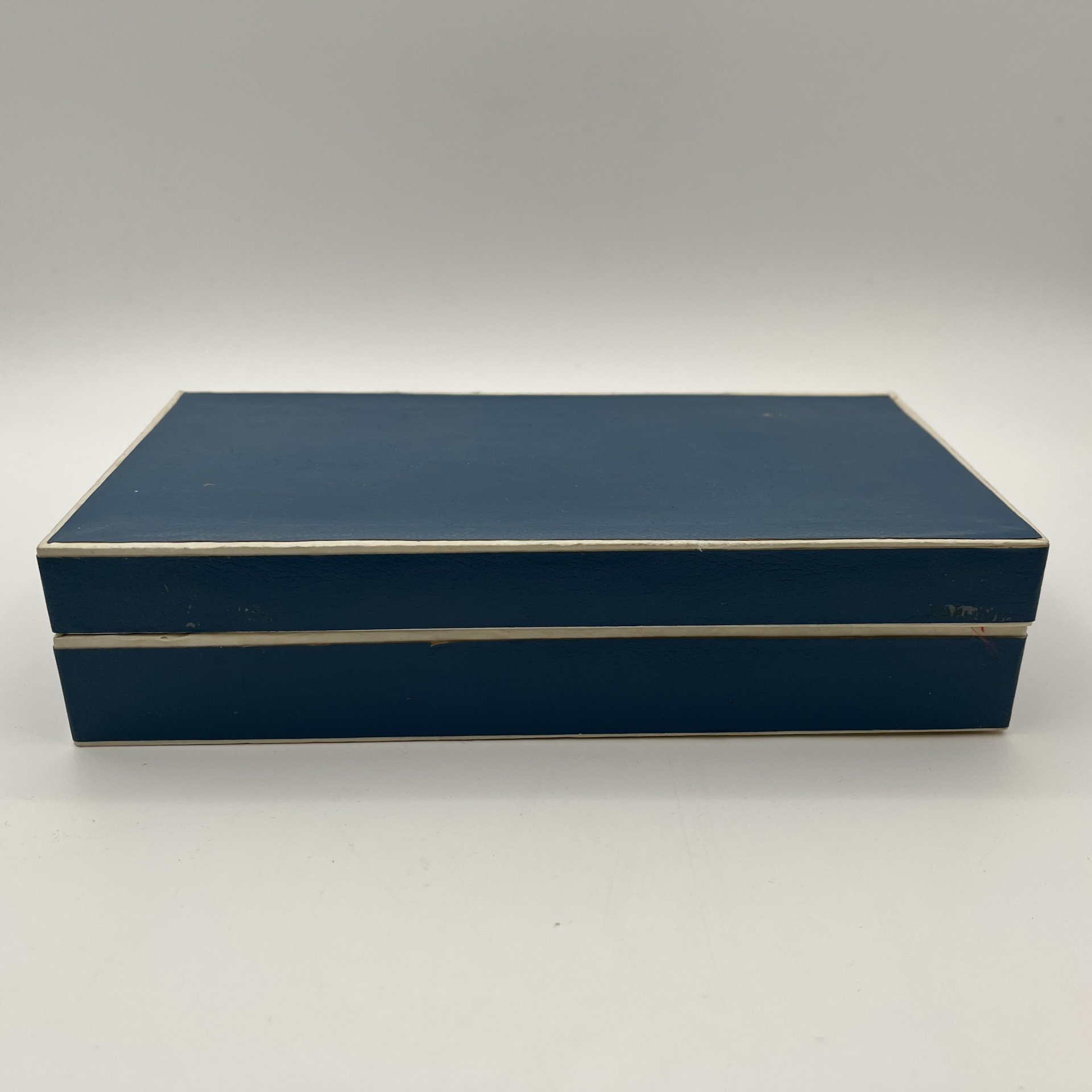 Набор из шести десертных вилок с растительным декором, мНЦ (медь-никель-цинк), картон, Вольнянский завод столовых приборов им. Шевченко (ЗiШ, ЗиШ), СССР, 1960-1990 гг.