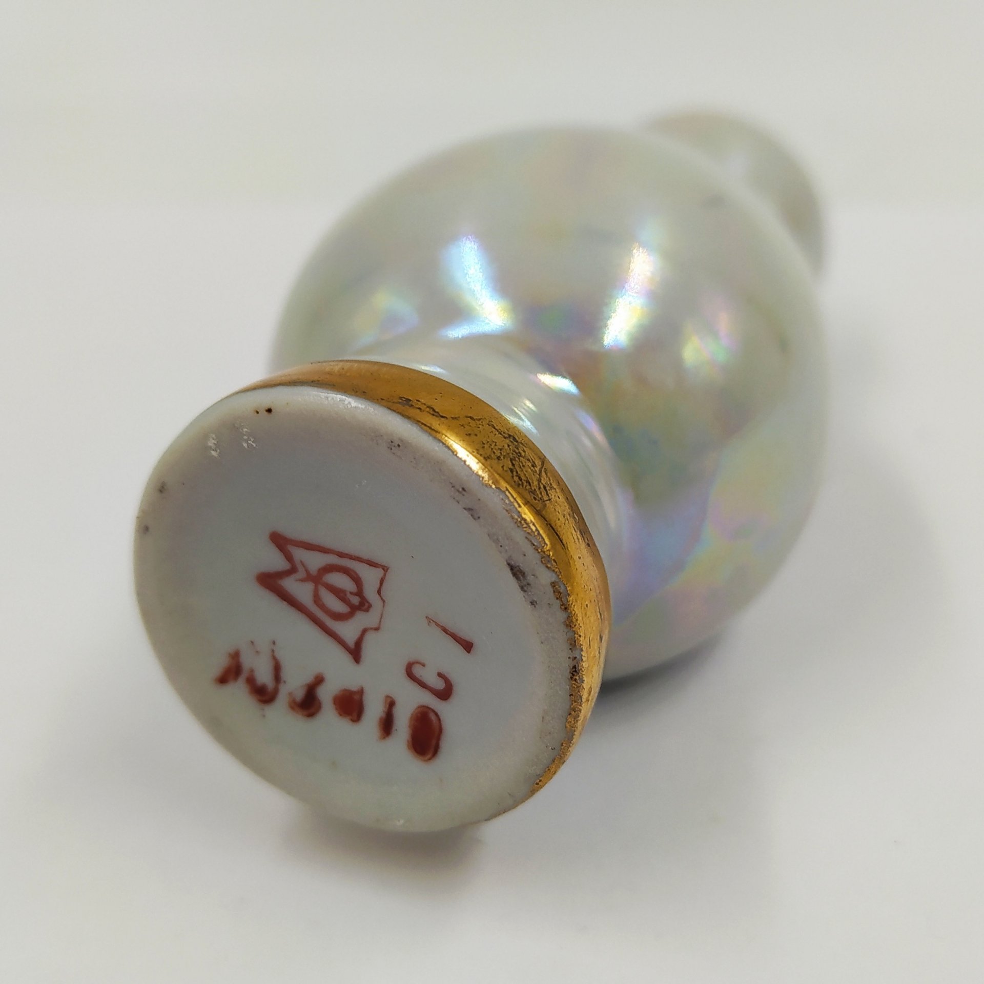 Вазочка миниатюрная с олимпийской символикой, фарфор, деколь, люстр, золочение, Минский фарфорово-фаянсовый завод, СССР, 1980 г.