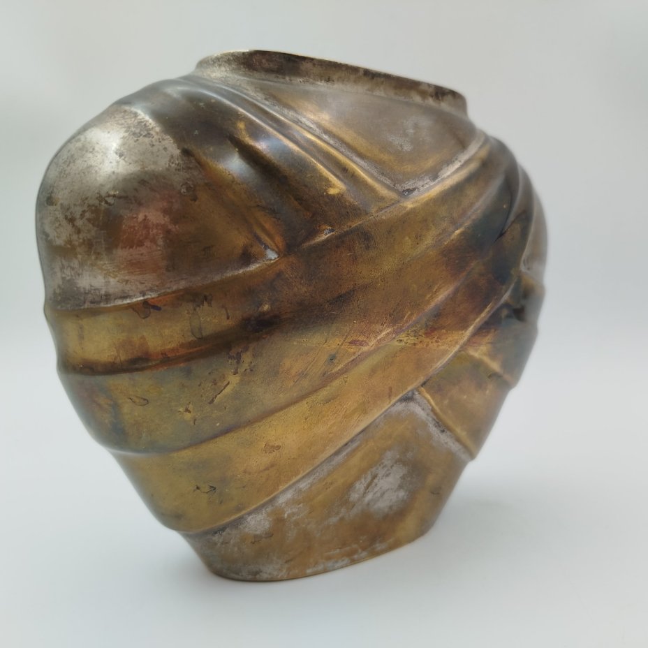 Ваза в стиле ар-деко, металл, литье, формовка, Европа, 1970-1990 гг.