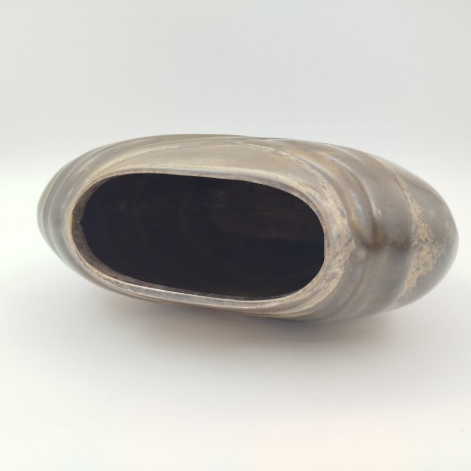Ваза в стиле ар-деко, металл, литье, формовка, Европа, 1970-1990 гг.