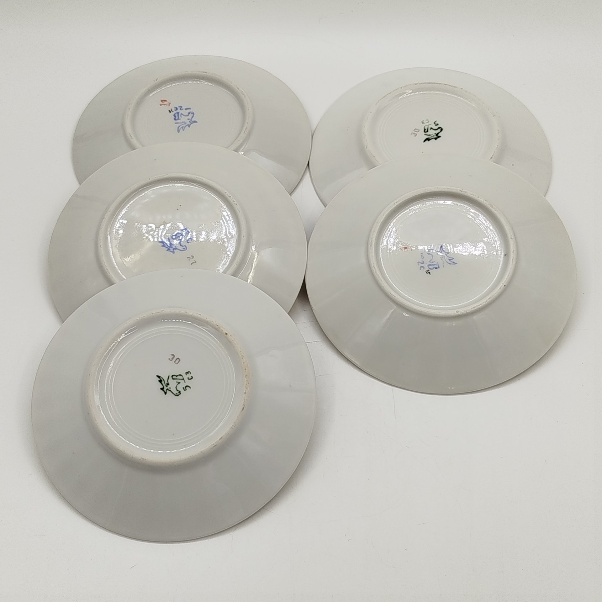 Набор из 5-ти блюдец "Золотая клетка", форма "Каннелюрный", автор формы Ольшевский В.Н., автор рисунка Правикова А.И.