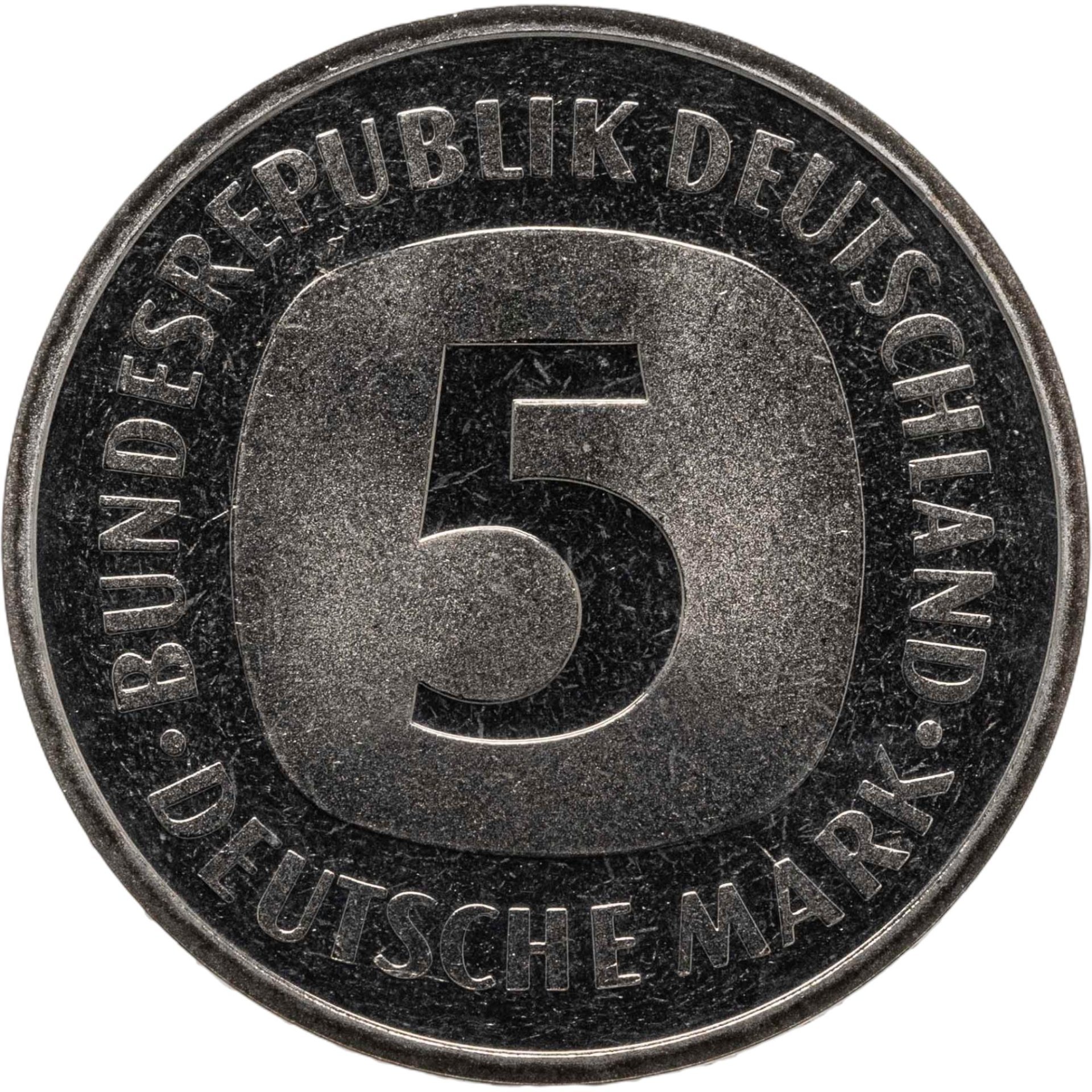 Набор из 5-ти блюдец "Золотая клетка", форма "Каннелюрный", автор формы Ольшевский В.Н., автор рисунка Правикова А.И., Дмитровский фарфоровый завод (ДФЗ Вербилки)