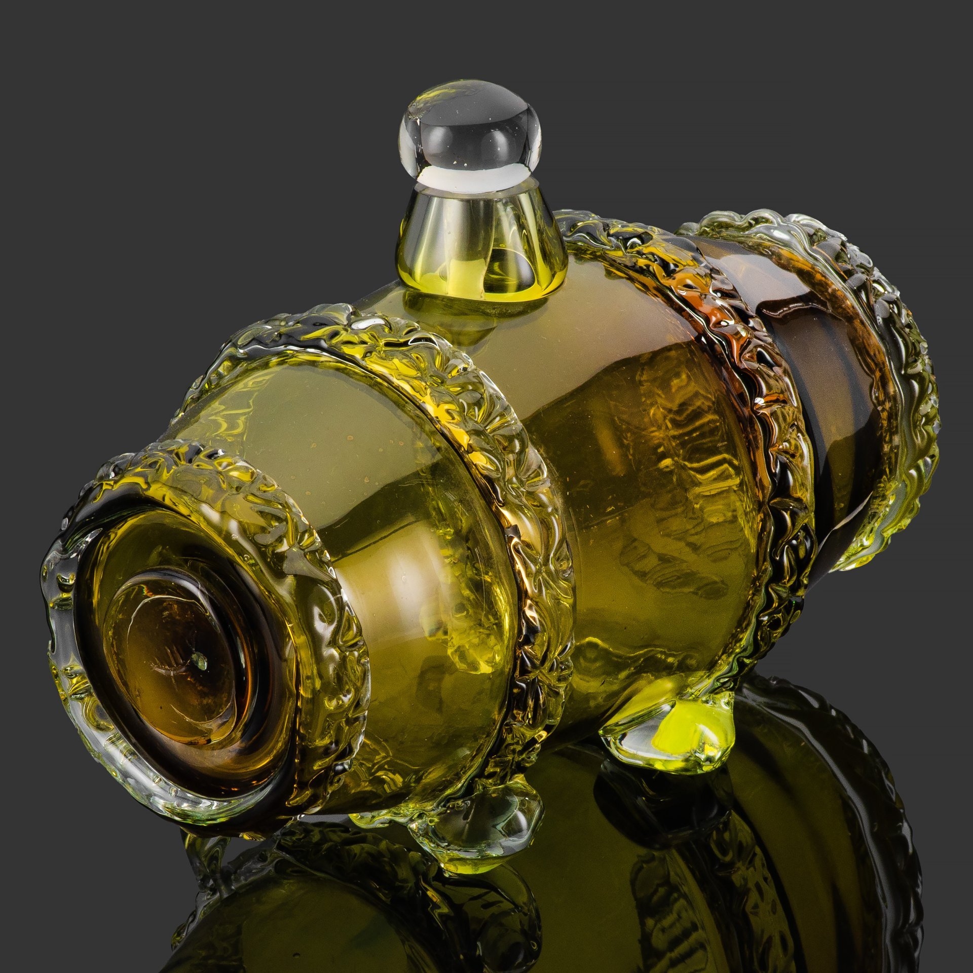 Штоф ("Посудина "Барило"), автор Тарновский М.И., Львовское производственное объединение "Радуга", стекло, цветное, гутная техника, СССР, 1970-1980 гг.