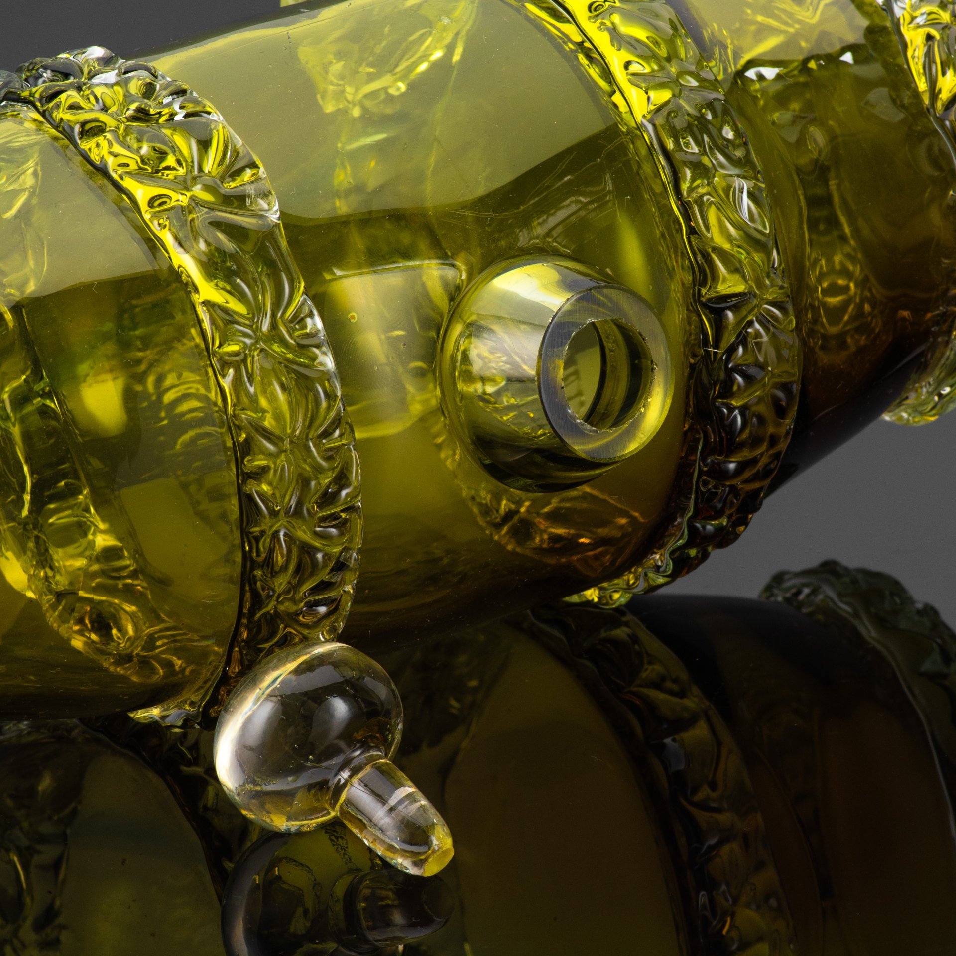 Штоф ("Посудина "Барило"), автор Тарновский М.И., Львовское производственное объединение "Радуга", стекло, цветное, гутная техника, СССР, 1970-1980 гг.