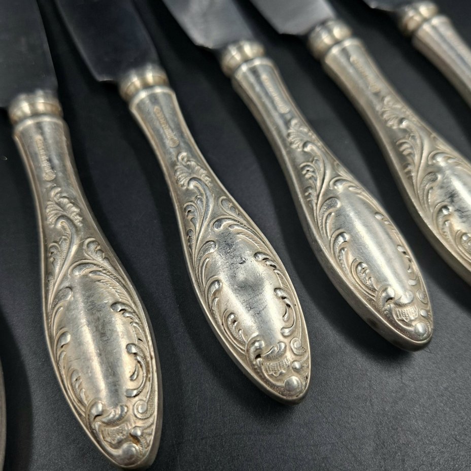 Набор из шести столовых ножей "Пламя", мНЦ (медь-никель-цинк), нержавеющая сталь, Кольчугинский завод цветных металлов, СССР, 1960-1990 гг.