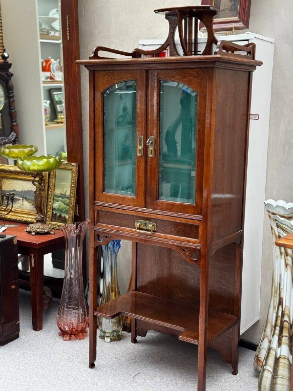 Шкаф в стиле Модерн