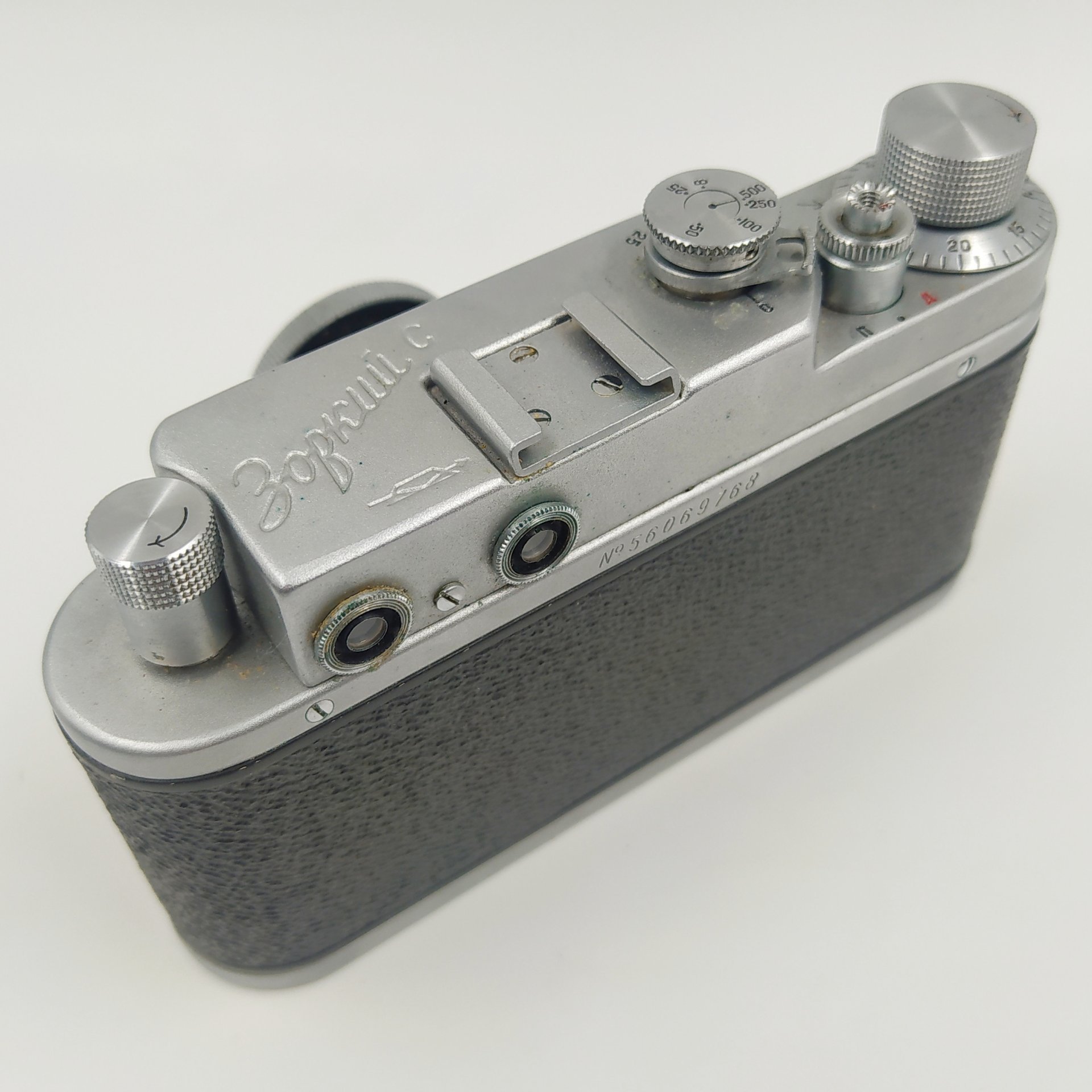 Фотоаппарат "Зоркий-С" с объективом "Индустар-22" в оригинальном кофре, Красногорский механический завод (КМЗ)