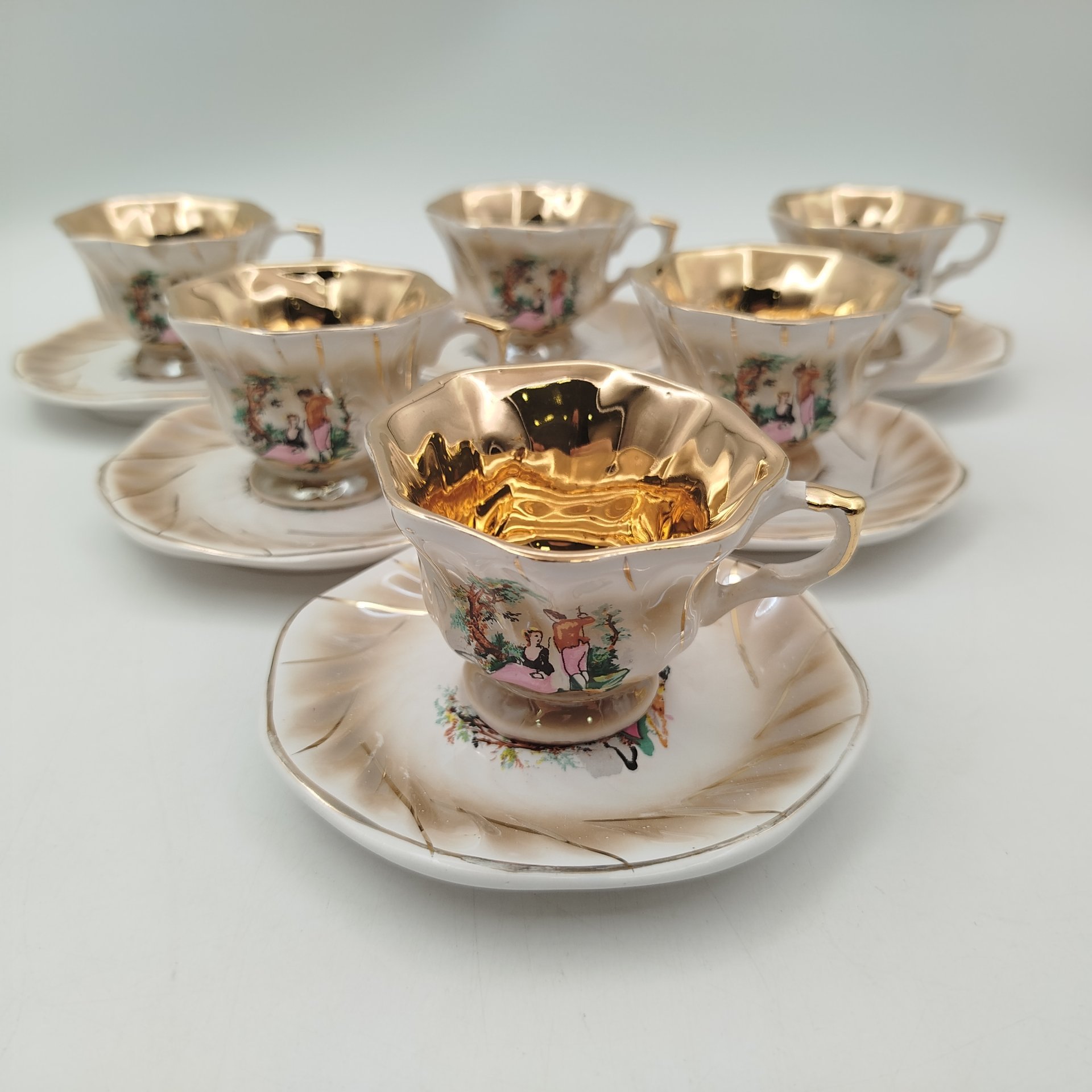 Сервиз кофейный "Мадонна" на 6 персон (15 предметов), Doganay Ceramic, керамика, глазурь, деколь, золочение, Турция, 1990-2010 гг.