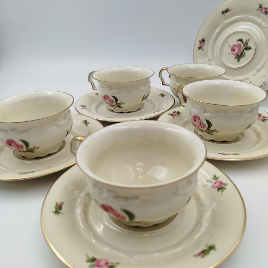 Сервиз чайный "Ideal" цвета слоновой кости с декором в виде роз, на 5 персон (13 предметов), фарфор, деколь, золочение, Rosenthal (Розенталь), Германия, 1930-1950 гг.