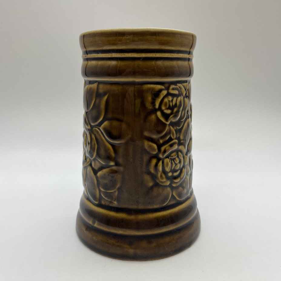 Кружка пивная с цветочным декором, керамика, цветные поливы, Московский завод «Изолятор», СССР, 1970-1980 гг.