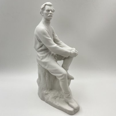 Статуэтка "Максим Горький", автор В.Г. Стамов,, бисквит, Ленинградский фарфоровый завод (ЛФЗ), СССР, 1950-1960 гг.