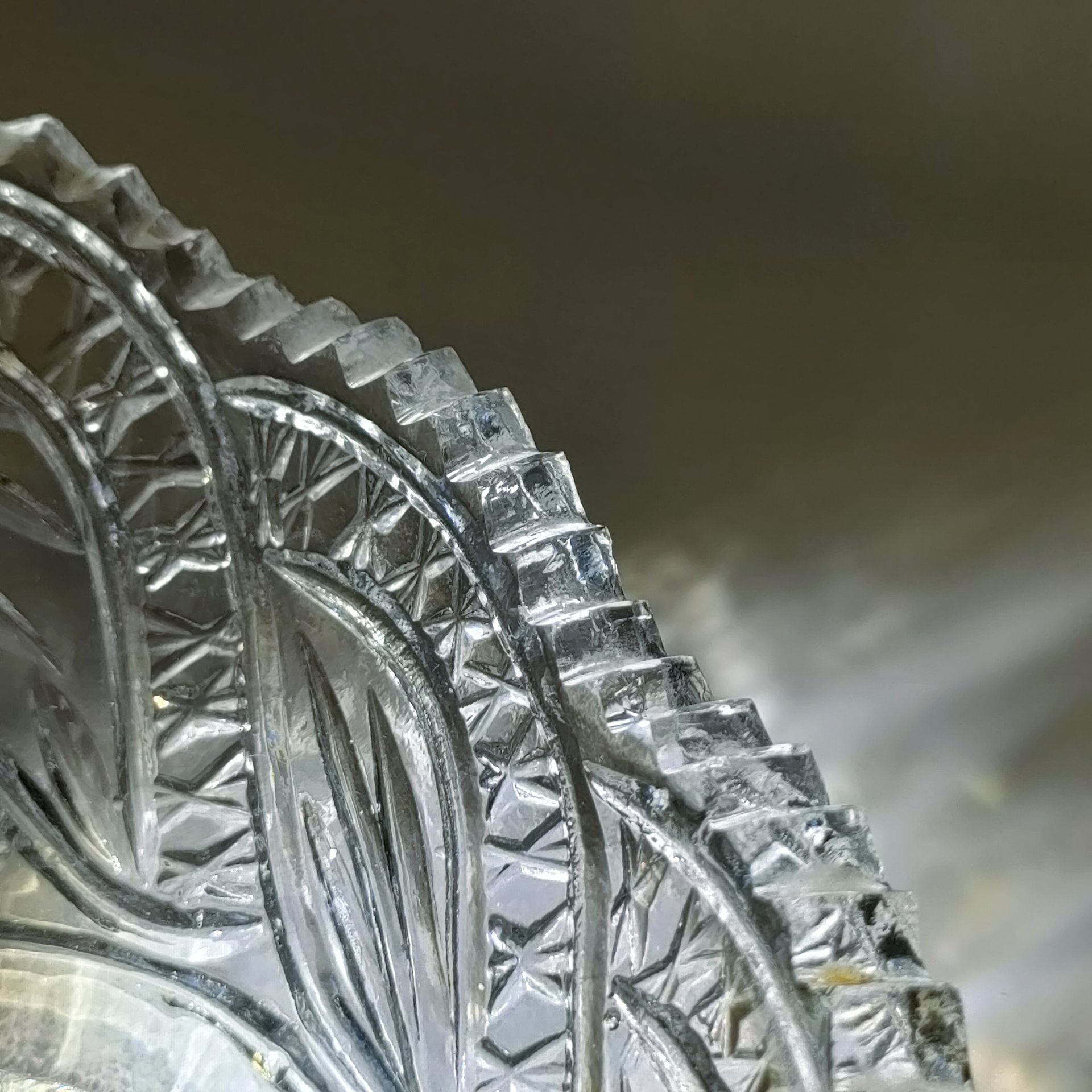 Салатник в форме ладьи, украшенный флористическим узором, хрусталь, пресс, СССР, 1970-1990 гг.