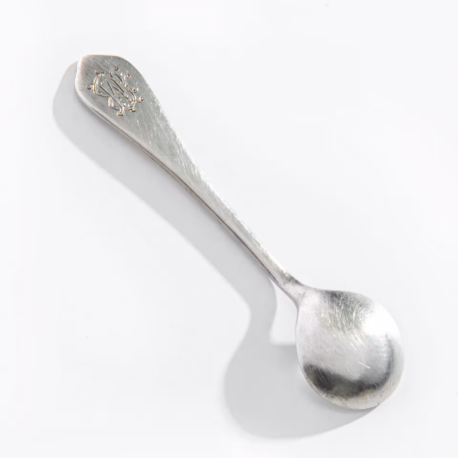 Миниатюрная ложка для соли с монограммой "MB", серебро 800 пр., Австрия, 1872-1922 гг.