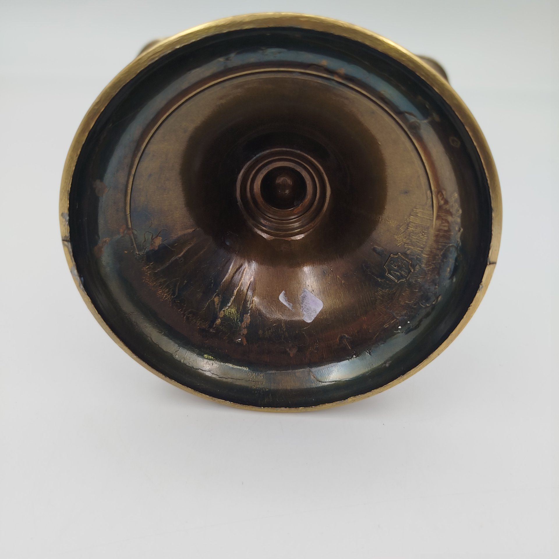 Канделябр на три свечи на фигурном основании в виде растительных побегов, металл, бронзирование, Европа, 1990-2010 гг.