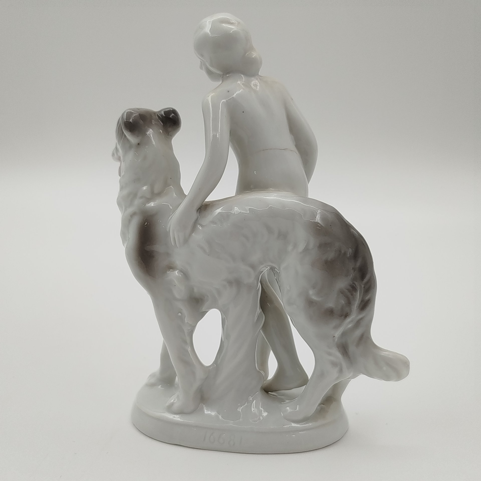 Статуэтка "Девушка с борзой", фарфор, роспись, Fasold & Stauch Bock Wallendorf, Германия, 1950-1972 гг.