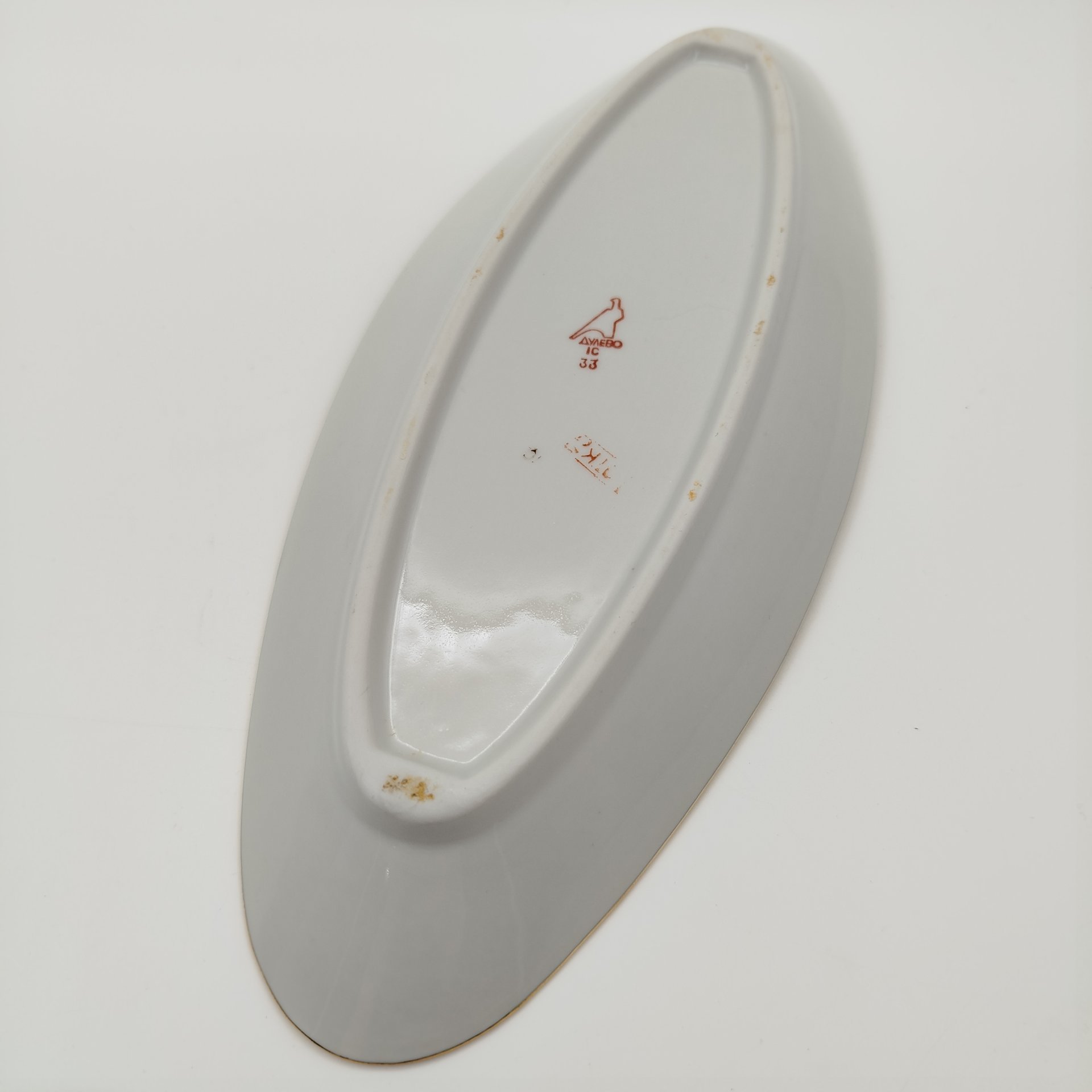 Набор сервировочный: блюдо, салатник, селёдочница, украшенные цветочным декором, фарфор, деколь, золочение, Дулевский фарфоровый завод (Дулёво), СССР, 1968-1991 гг.