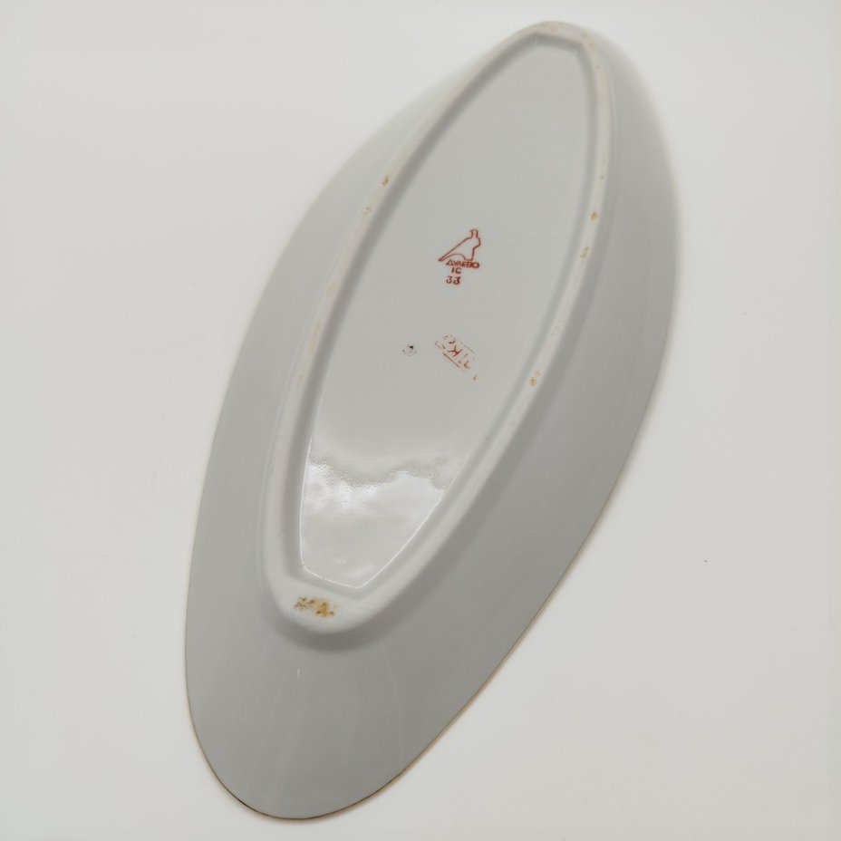 Набор сервировочный: блюдо, салатник, селёдочница, украшенные цветочным декором, фарфор, деколь, золочение, Дулевский фарфоровый завод (Дулёво), СССР, 1968-1991 гг.