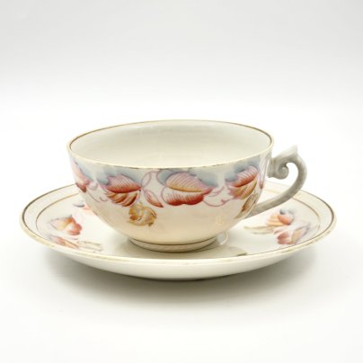 Пара чайная с декором в виде осенних листьев, фарфор, роспись, золочение, Рижский фарфорово-фаянсовый завод, СССР, 1953-1962 гг.