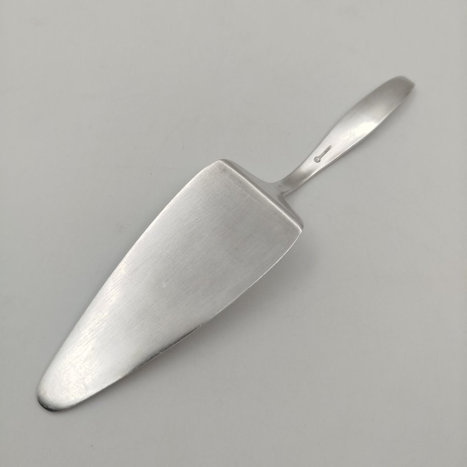 Лопатка для торта лаконичной формы, мНЦ (медь-никель-цинк), Кольчугинский завод цветных металлов, Кольчугинский завод цветных металлов