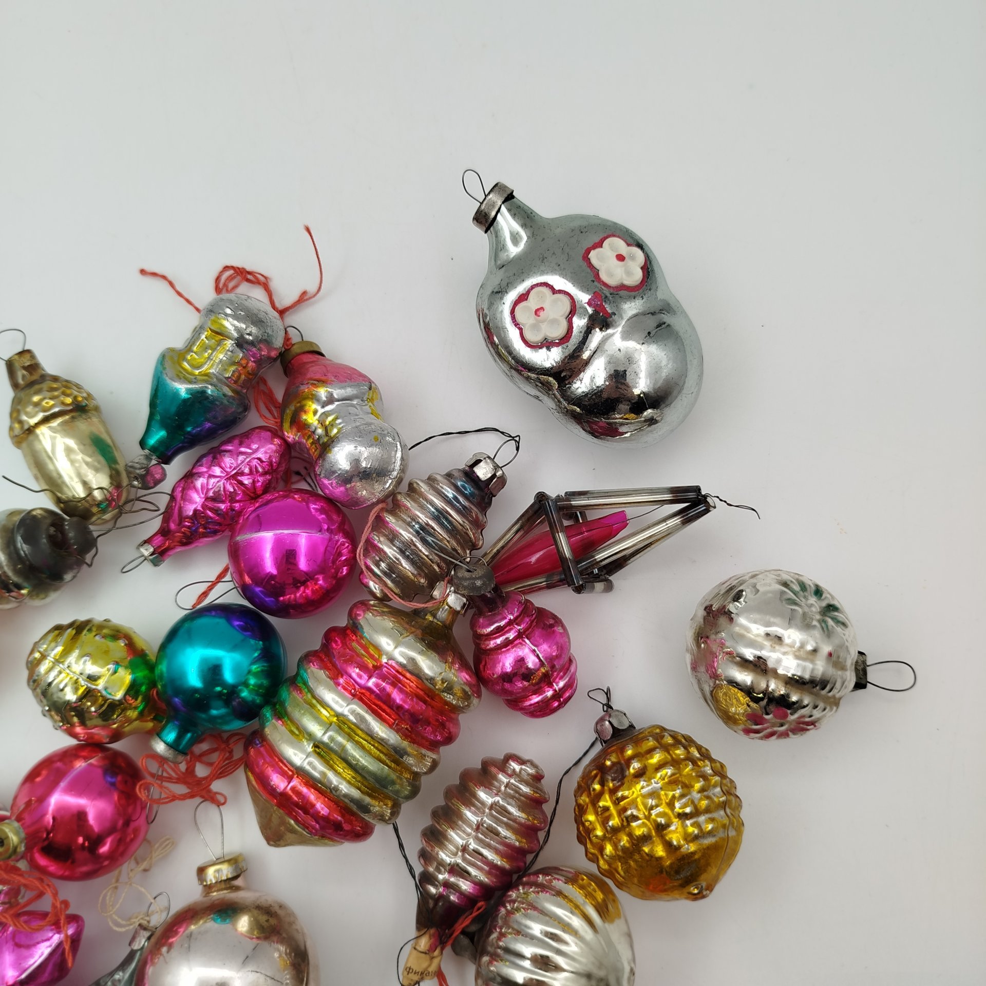 Набор из 26-ти ёлочных игрушек в подборе, стекло, краска, металл, СССР, 1960-1990 гг.
