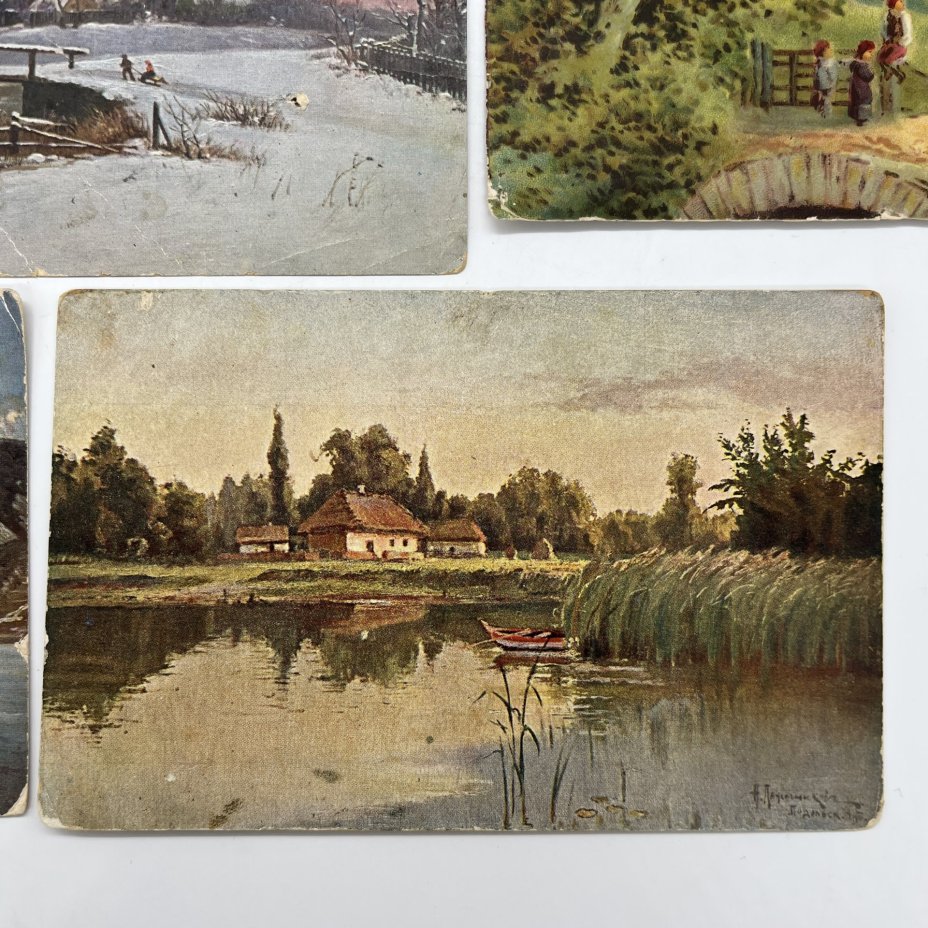 Набор из восьми открыток с изображением различных пейзажей