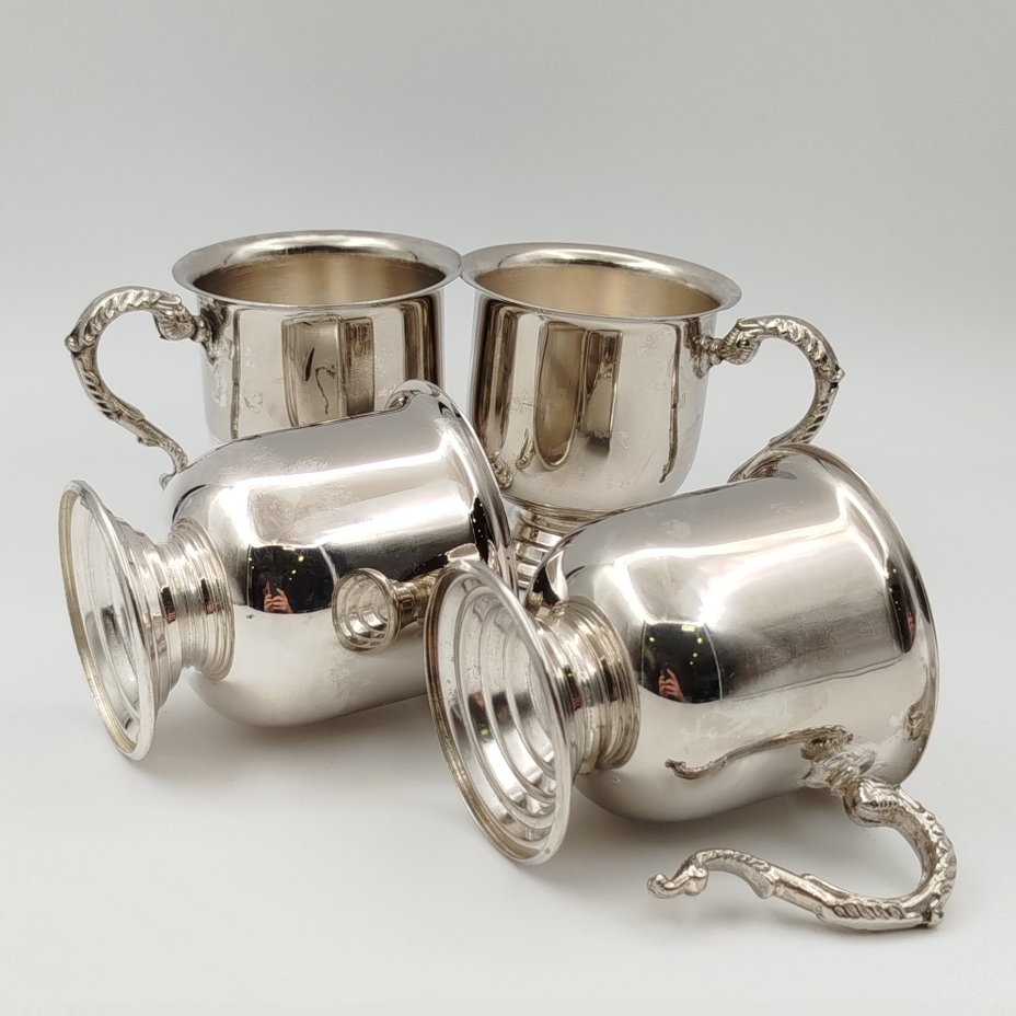 Набор чашек на 4 персоны